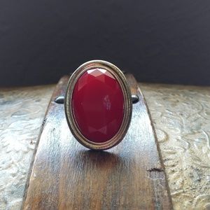Red stretch ring
